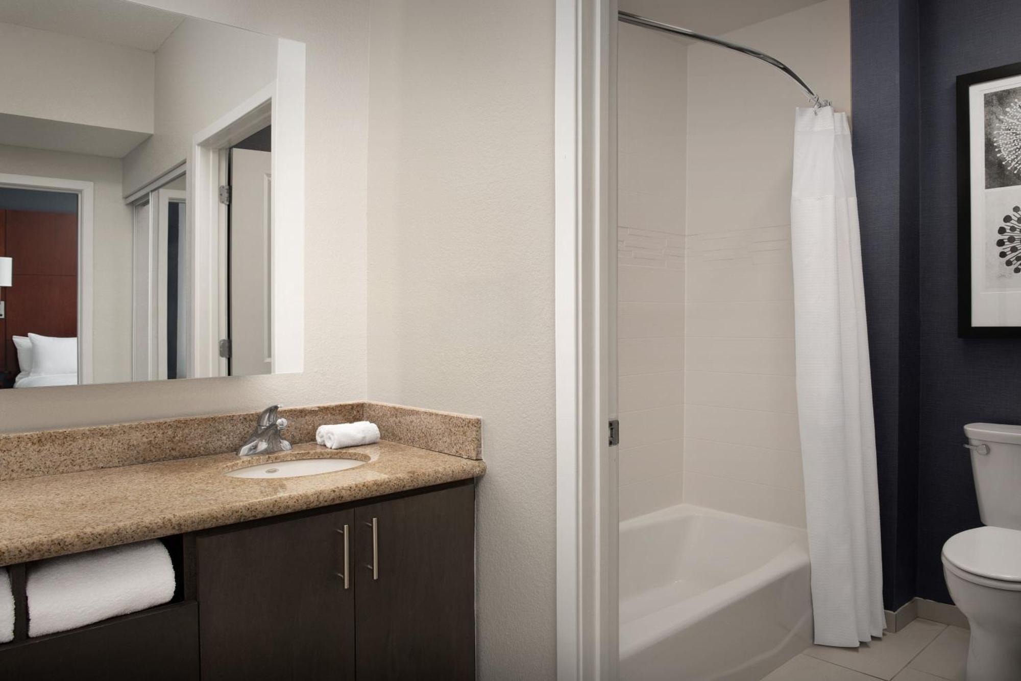 Residence Inn By Marriott Greensboro Airport Dış mekan fotoğraf