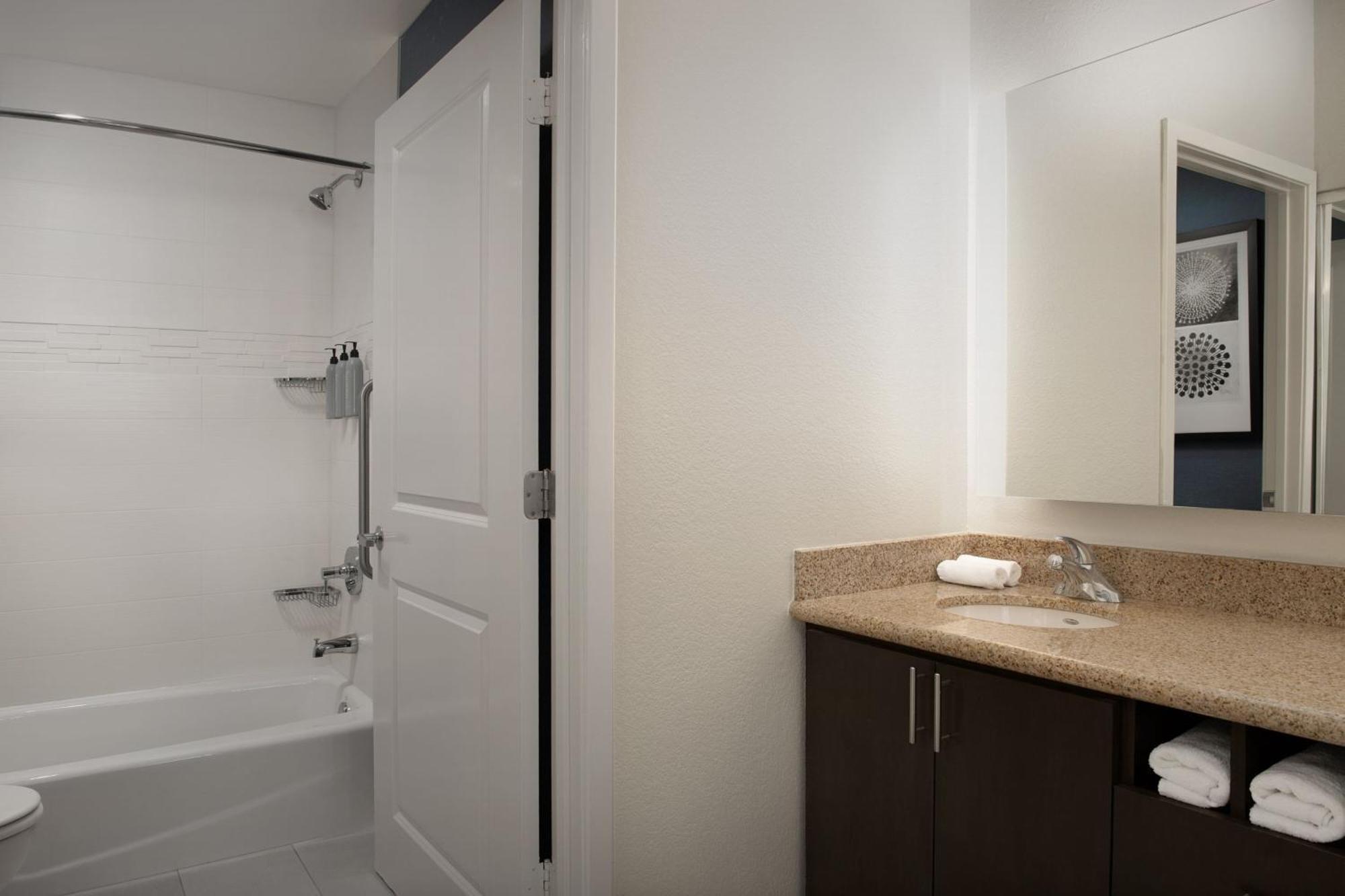 Residence Inn By Marriott Greensboro Airport Dış mekan fotoğraf